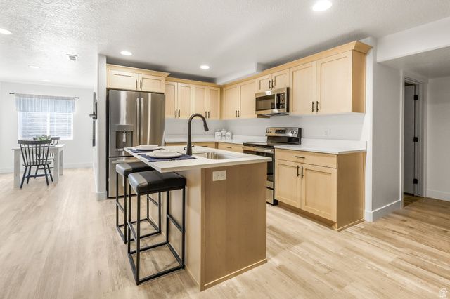 2721 S ALLISON WAY, Syracuse, UT 84075