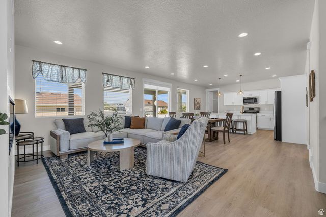 2721 S ALLISON WAY, Syracuse, UT 84075