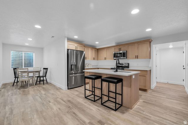 2721 S ALLISON WAY, Syracuse, UT 84075