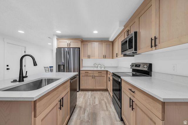 2721 S ALLISON WAY, Syracuse, UT 84075