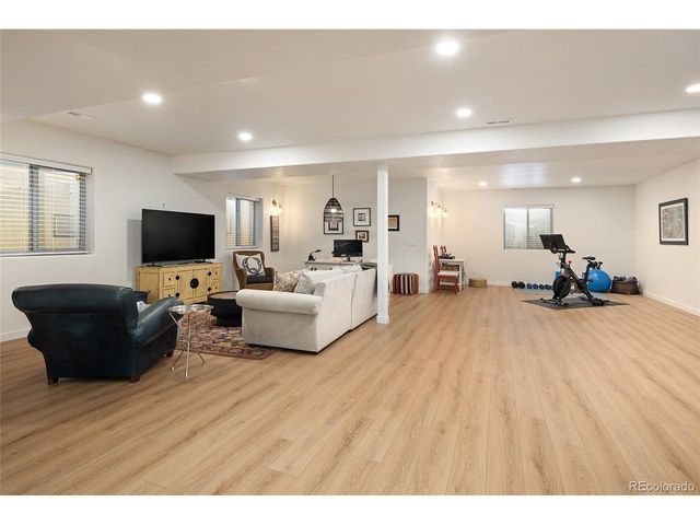 1108 Starglow Pl, Highlands Ranch, CO 80126