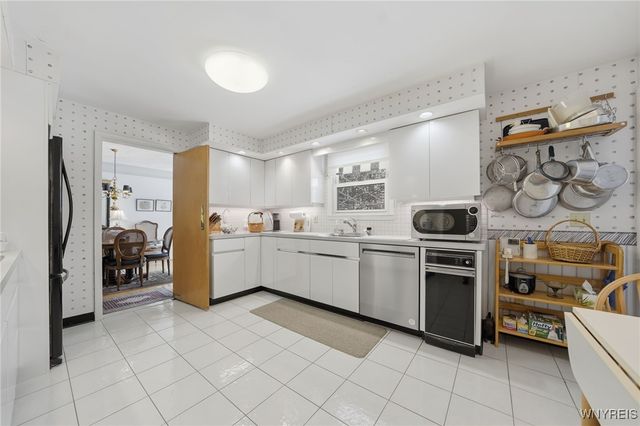 54 Coniston Road, Amherst, NY 14226