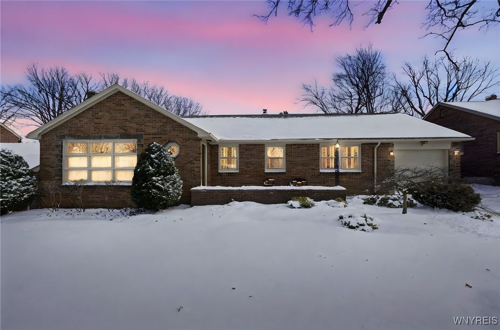 54 Coniston Road, Amherst, NY 14226