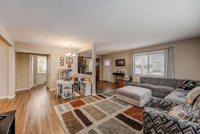 412 N Chicago AVENUE, South Milwaukee, WI 53172