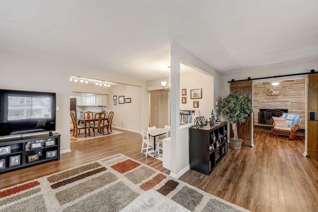 412 N Chicago AVENUE, South Milwaukee, WI 53172