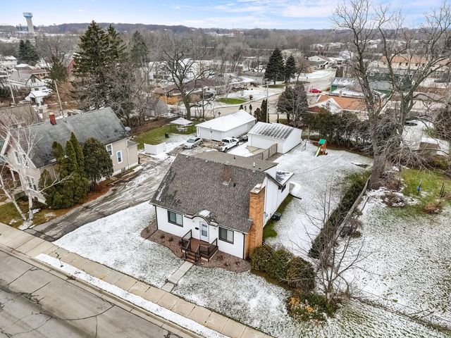 412 N Chicago AVENUE, South Milwaukee, WI 53172