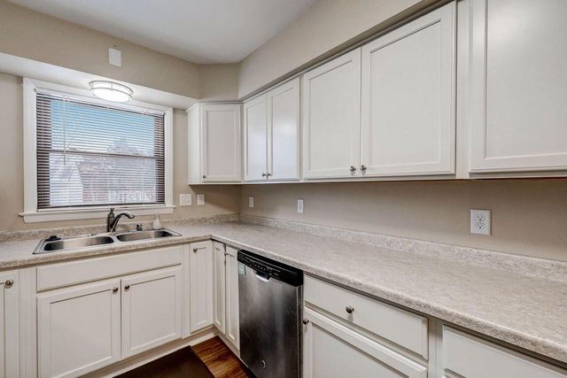 412 N Chicago AVENUE, South Milwaukee, WI 53172