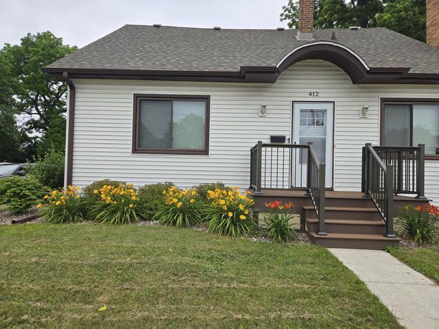 412 N Chicago AVENUE, South Milwaukee, WI 53172