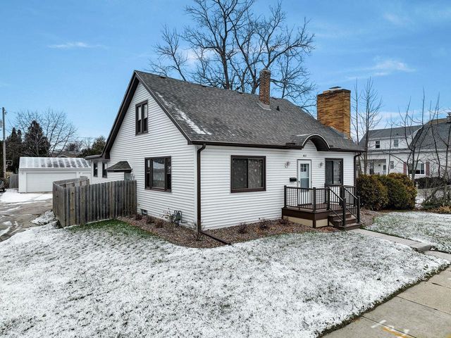 412 N Chicago AVENUE, South Milwaukee, WI 53172