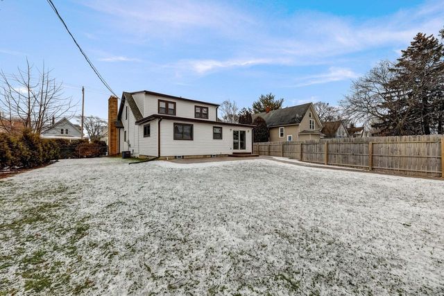 412 N Chicago AVENUE, South Milwaukee, WI 53172