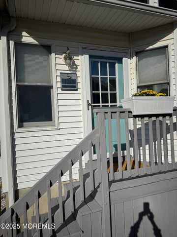 120 W Chadwick Way, Lavallette, NJ 08735