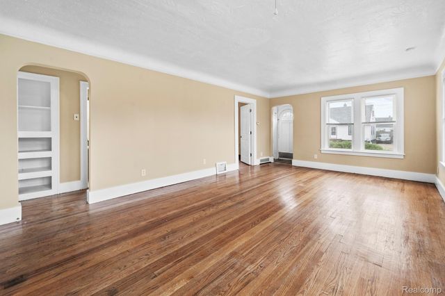 4216 Lafayette Boulevard, Lincoln Park, MI 48146