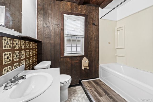 4216 Lafayette Boulevard, Lincoln Park, MI 48146