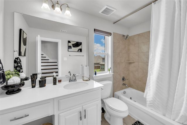 1112 Maverick Drive, Mansfield, TX 76063
