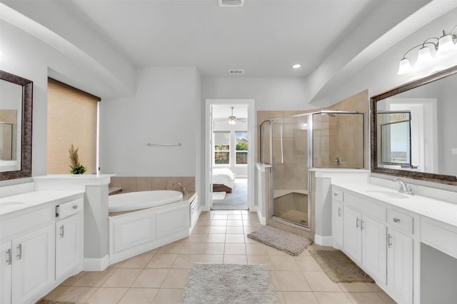 1112 Maverick Drive, Mansfield, TX 76063