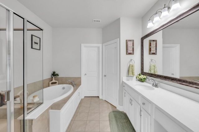 1112 Maverick Drive, Mansfield, TX 76063