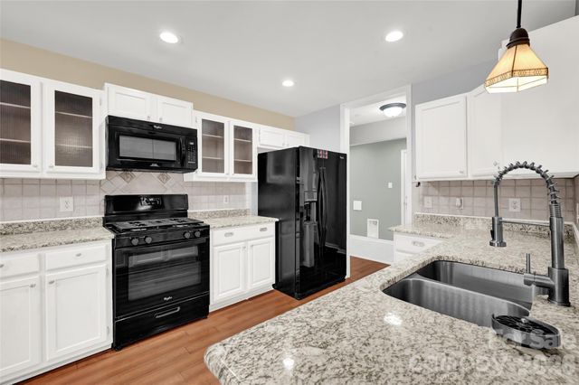 9117 Strattonville Court, Huntersville, NC 28078