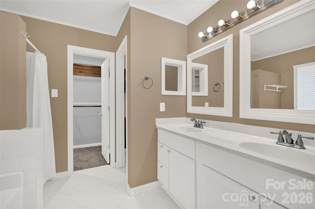 9117 Strattonville Court, Huntersville, NC 28078