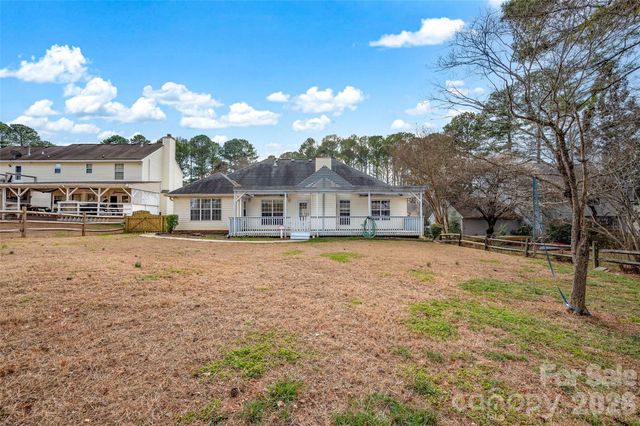 9117 Strattonville Court, Huntersville, NC 28078