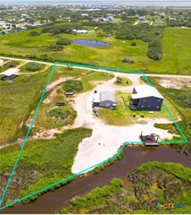 174 Riley Lane, Port O'connor, TX 77982