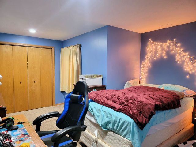 2407 Ambassador Dr, Salina, KS 67401