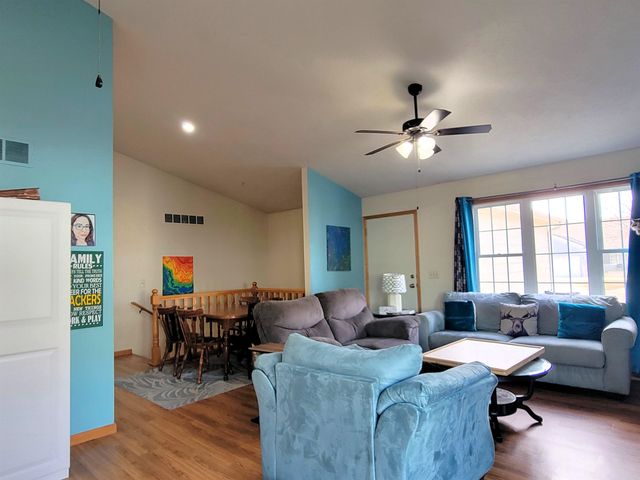 2407 Ambassador Dr, Salina, KS 67401