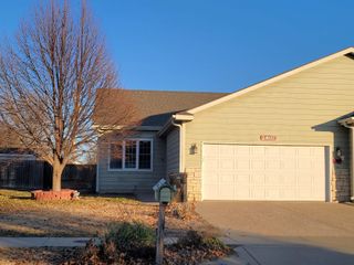 2407 Ambassador Dr, Salina, KS 67401