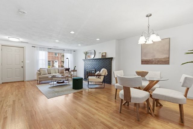 224 Park St B4, Stoneham, MA 02180