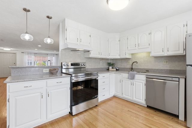 224 Park St B4, Stoneham, MA 02180