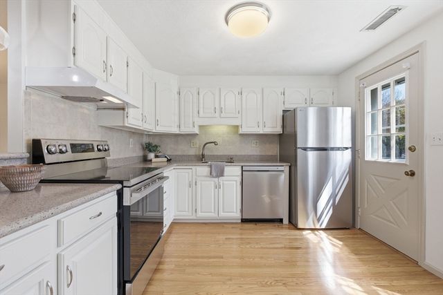 224 Park St B4, Stoneham, MA 02180