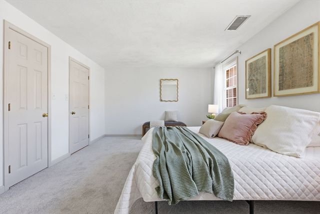 224 Park St B4, Stoneham, MA 02180