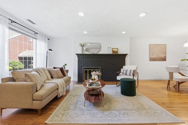 224 Park St B4, Stoneham, MA 02180