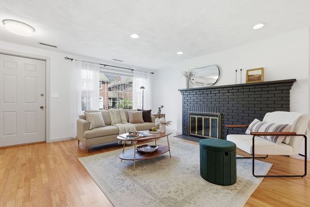 224 Park St B4, Stoneham, MA 02180