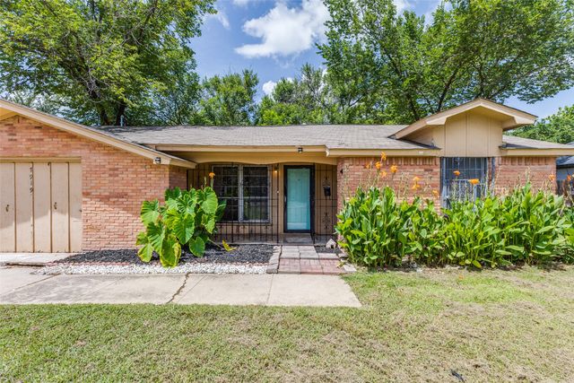 7919 OLUSTA DR, Dallas, TX 75217