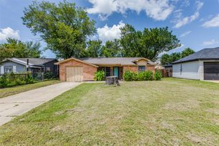 7919 OLUSTA DR, Dallas, TX 75217