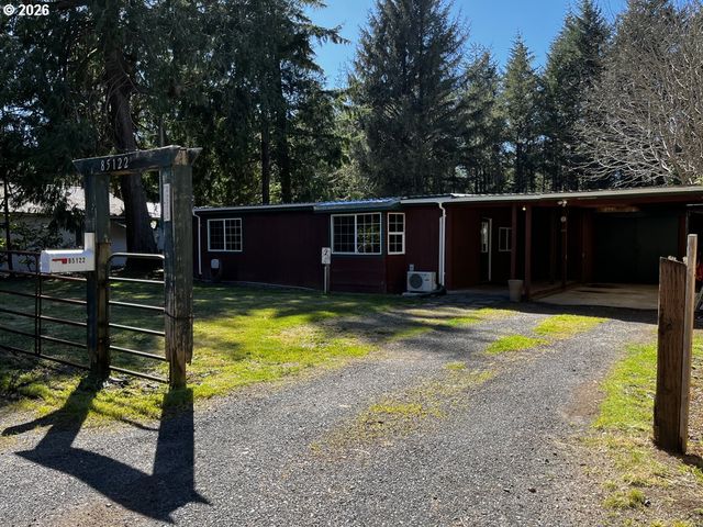 85122 Cedar Dr, Florence, OR 97439