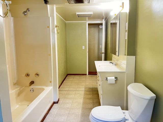 85122 Cedar Dr, Florence, OR 97439