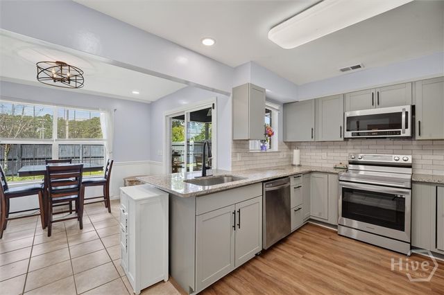 70 Parkside Drive, Richmond Hill, GA 31324