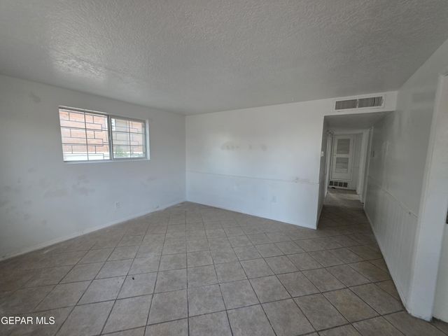 3219 SACRAMENTO Avenue, El Paso, TX 79930