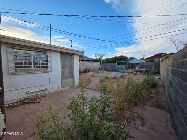 3219 SACRAMENTO Avenue, El Paso, TX 79930