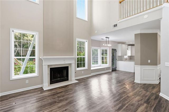 302 Highland Court, Woodstock, GA 30188