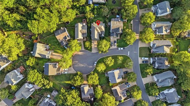 302 Highland Court, Woodstock, GA 30188