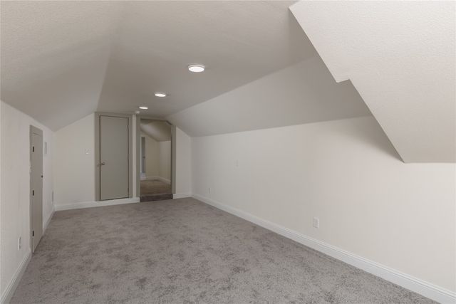 833 W Live Oak Street, Jacksboro, TX 76458