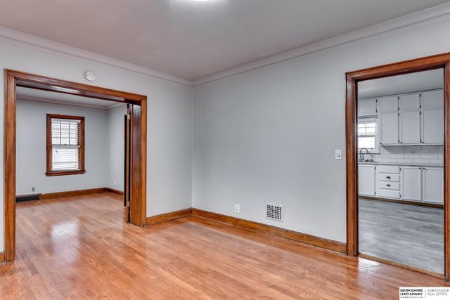 539 Park Avenue, Omaha, NE 68105