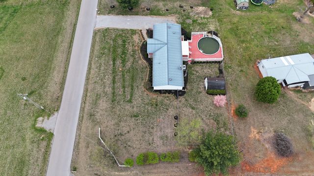 184 McGowan Rd, Morrison, TN 37357