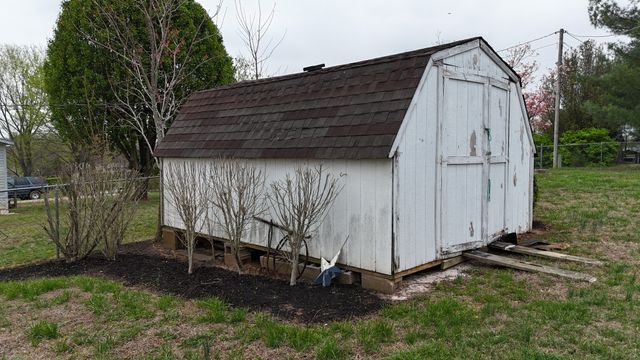 184 McGowan Rd, Morrison, TN 37357
