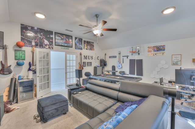 3652 Stormy Ln, Rockvale, TN 37153