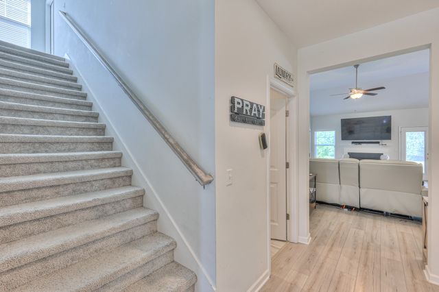 3652 Stormy Ln, Rockvale, TN 37153