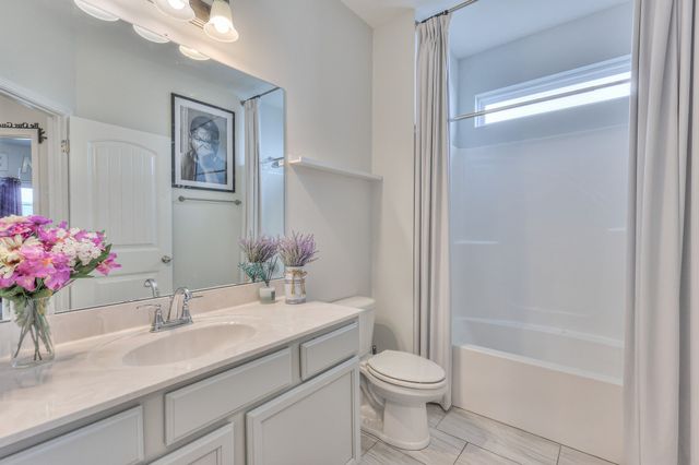 3652 Stormy Ln, Rockvale, TN 37153