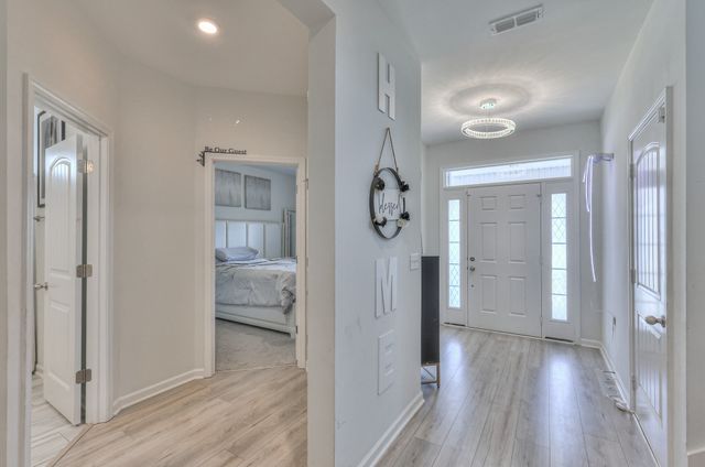 3652 Stormy Ln, Rockvale, TN 37153